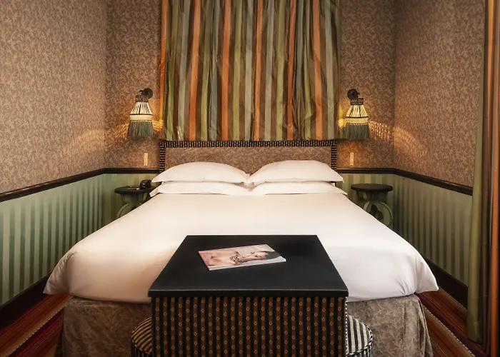 Bourg Tibourg - Marais Hotel