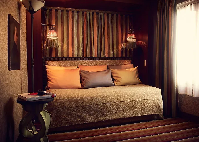 Bourg Tibourg - Marais 4*
