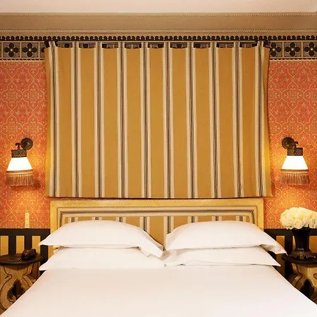 Du Bourg Tibourg Hotel