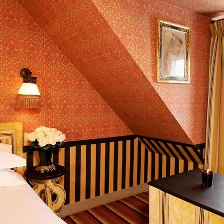 Du Bourg Tibourg 4*