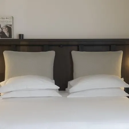 Du Bourg Tibourg Hotel 4*