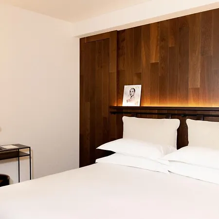 Du Bourg Tibourg Hotel 4*