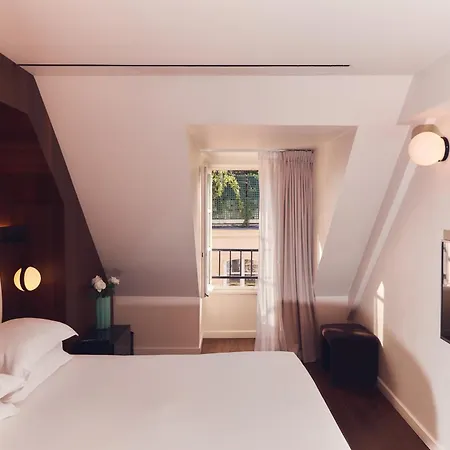 Hotel Du Bourg Tibourg