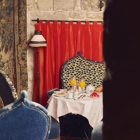 Du Bourg Tibourg Hotel