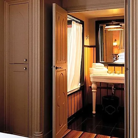 Bourg Tibourg - Marais 4*