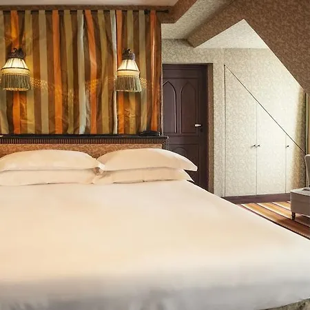 Bourg Tibourg - Marais Hotel 4*