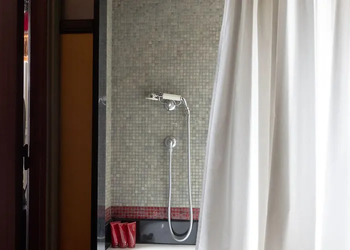 Du Bourg Tibourg 4* Paris