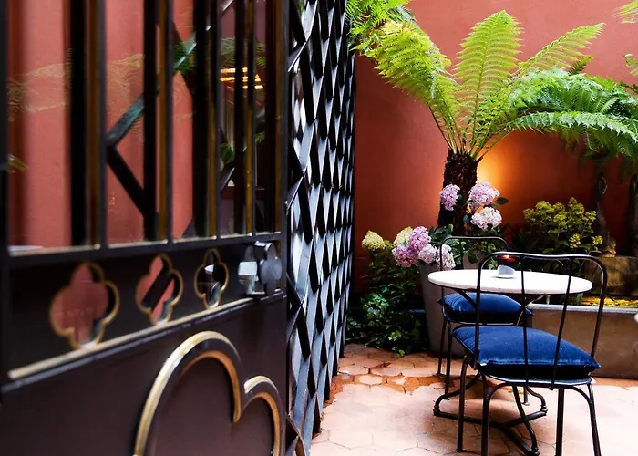 Hotel Du Bourg Tibourg Paris