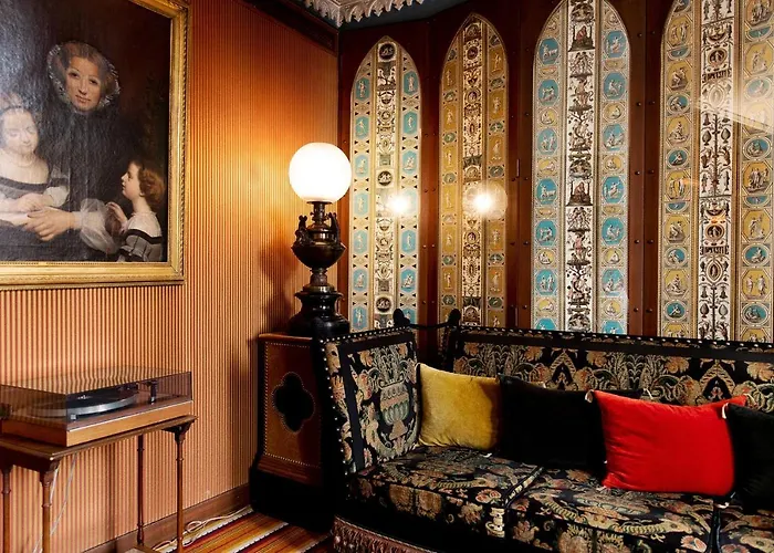 Du Bourg Tibourg Hotel 4*