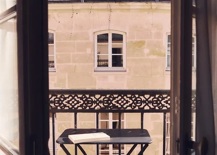 Du Bourg Tibourg 4* Paris