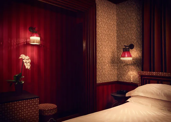 Du Bourg Tibourg Paris