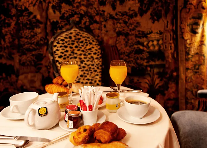 Du Bourg Tibourg Paris