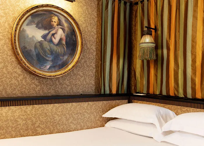 Du Bourg Tibourg 4* Paris