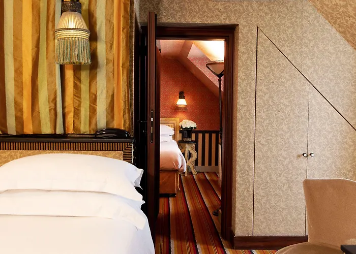 Du Bourg Tibourg Paris