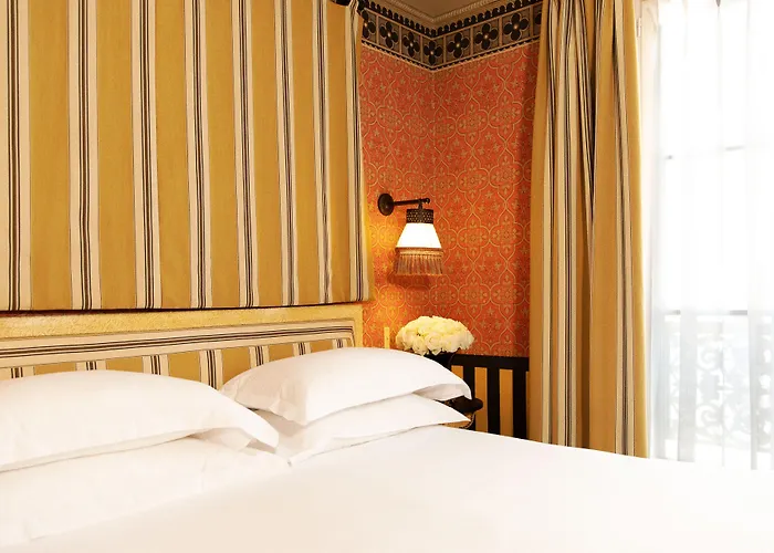 Du Bourg Tibourg Paris