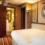 Bourg Tibourg - Marais 4* Paříž
